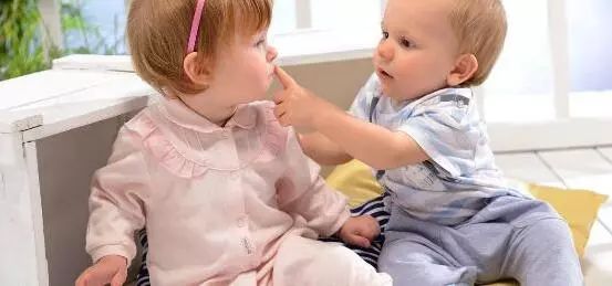 26批次婴儿服装抽检 (68批次婴童服装不合格)