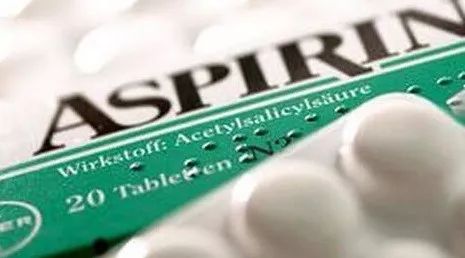 阿司匹林导致胃出血会成胃癌吗,阿司匹林怎么预防胃穿孔