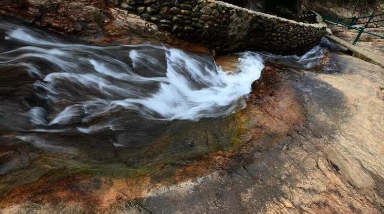 青城山私汤雪景温泉酒店,剑河仰阿莎温泉小镇雪景