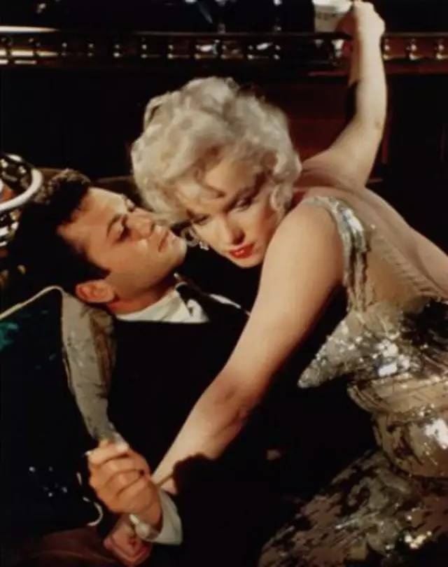 那些成天撕B的情侣们，这些技巧必须要掌握