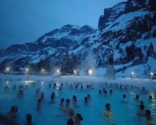 青城山私汤雪景温泉酒店,剑河仰阿莎温泉小镇雪景