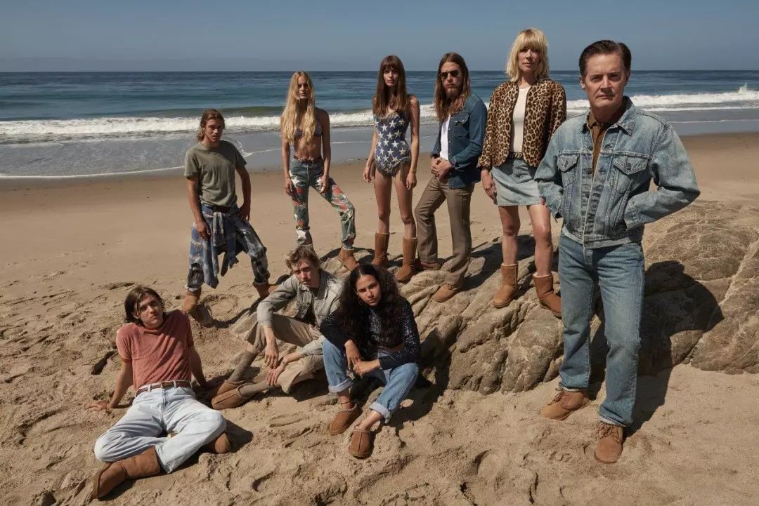 刘雯高定大秀,刘雯高定长裙走秀