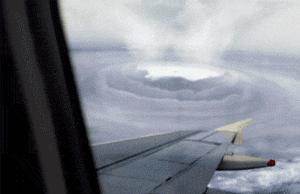 能像这样炸飞机，媳妇对你来说就是累赘