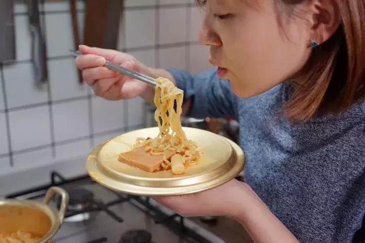 最好吃最简单的泡面的做法,买好吃的泡面