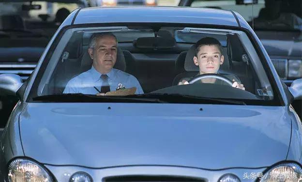 为什么驾校用大众系列车,为什么驾校的车大部分是大众车