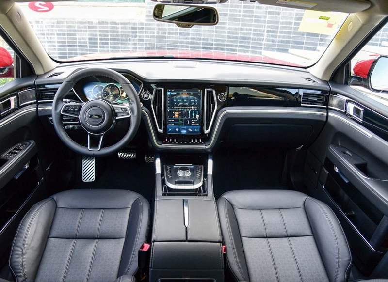 十多万suv四缸四驱省油有科技感车,十多万suv国产车推荐