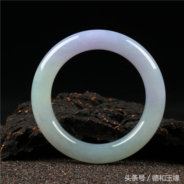 神秘的绿翡翠,翁巴列场口紫罗兰翡翠