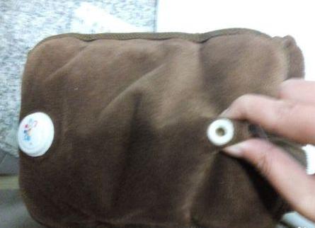 电热水袋怎么排空水,乐雪儿热水袋怎么排气