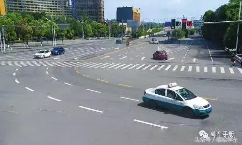 科目三偶遇红灯怎么解决,科目三闯了红灯谁负责