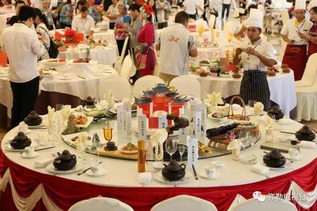 弥勒市旅游必去景点弥勒特色美食,云南弥勒美食百年老店