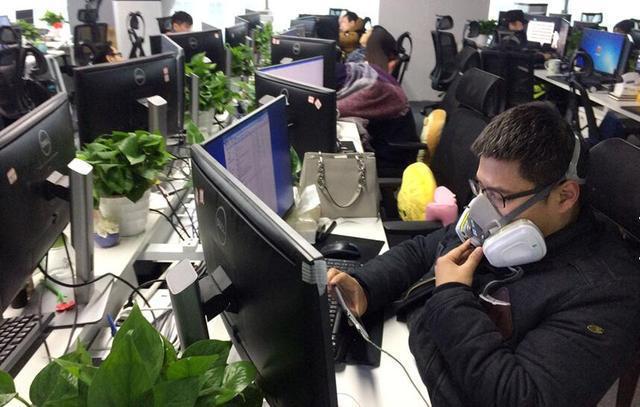 加班不够半小时算不算加班呢,自愿加班不给加班费合法吗