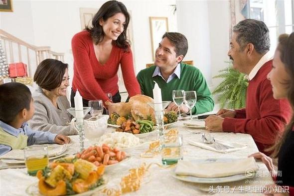 妈妈对儿子管的太严好吗,妈妈管女儿太严
