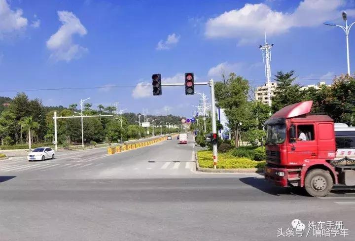 科目三偶遇红灯怎么解决,科目三闯了红灯谁负责