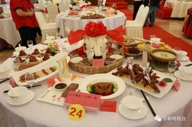 弥勒市旅游必去景点弥勒特色美食,云南弥勒美食百年老店