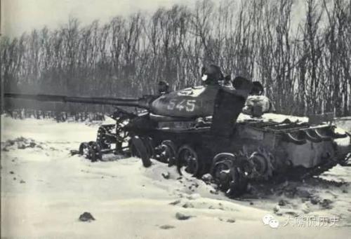 中国军事博物馆里有虎式坦克,军事博物馆里面的老坦克