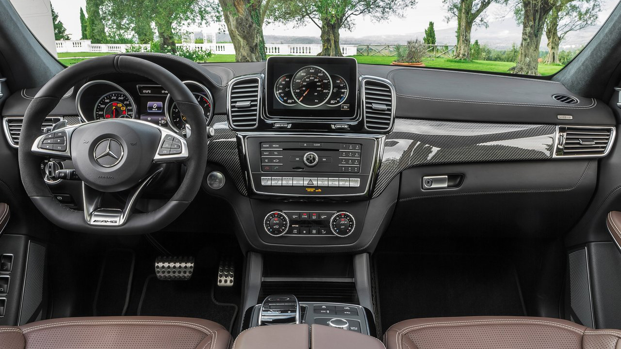 兰博基尼urus和suv有什么区别,兰博基尼urus和地表最强suv