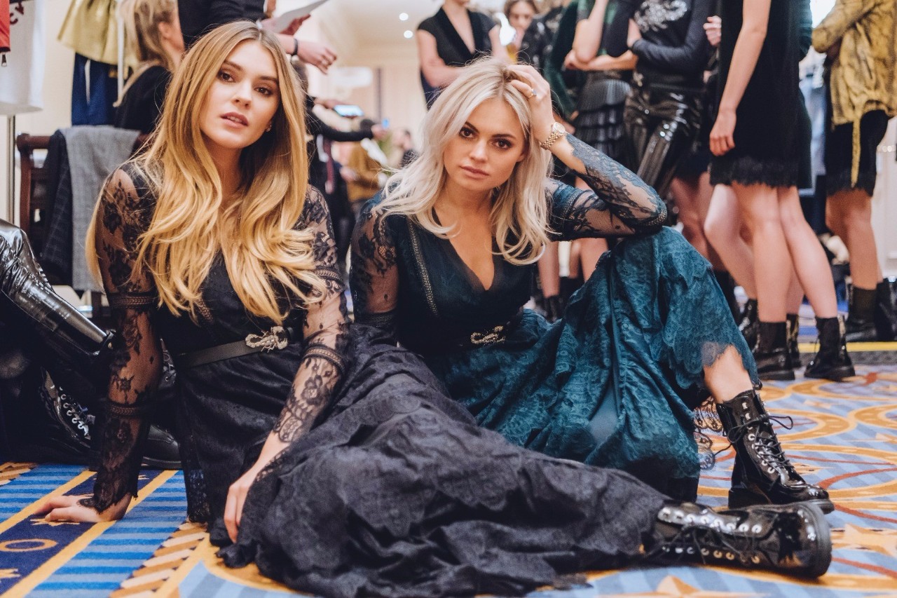 秀还没走完新款就卖光？直击NIKKIE巴黎迪士尼大秀