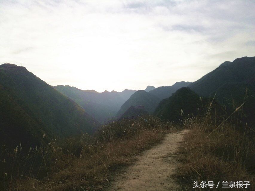 兰州冬日游景点推荐,兰州抱龙山龙脊