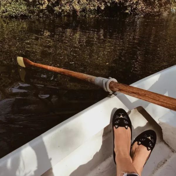 看到这些大牌新出的农历狗年限量款，我笑出了猪叫……