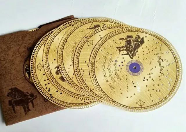 圣诞节，请送我一个八音盒