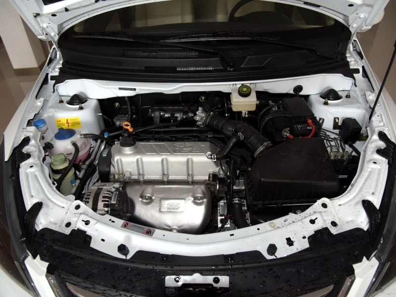 4万左右国产两厢车,最新款国产两厢车