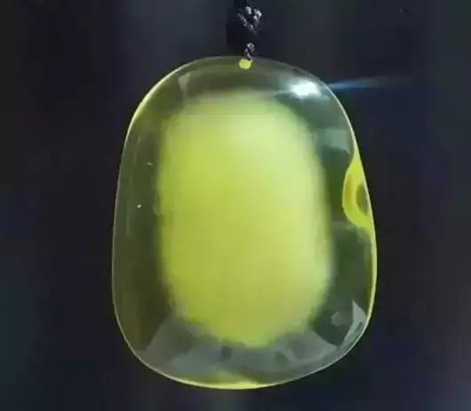 假琥珀蜜蜡用什么做的,假蜜蜡琥珀