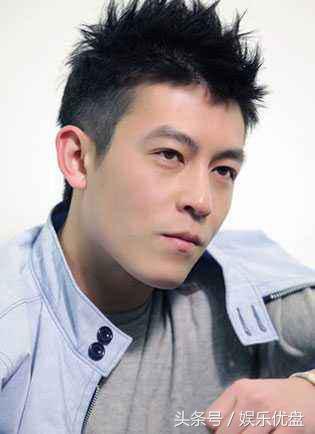 陈冠希因为什么原因退出娱乐圈,陈冠希万宝路多少钱