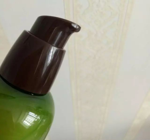 悦诗风吟a白瓶护肤使用顺序,悦诗风吟绿茶小绿瓶精华