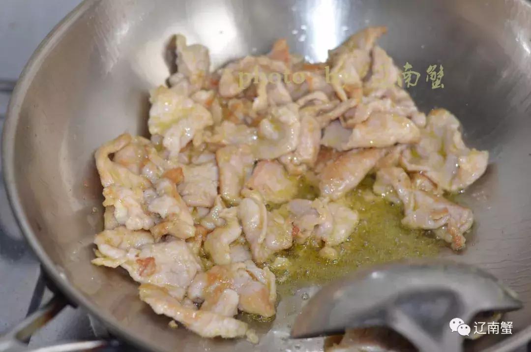 炒肉老是粘锅怎么办？用这个方法，普通锅也能找到不粘锅的感觉