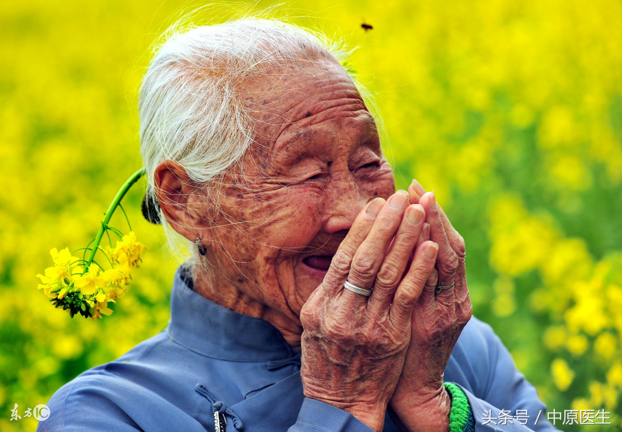 85岁老太太便秘,90岁的老奶奶治便秘