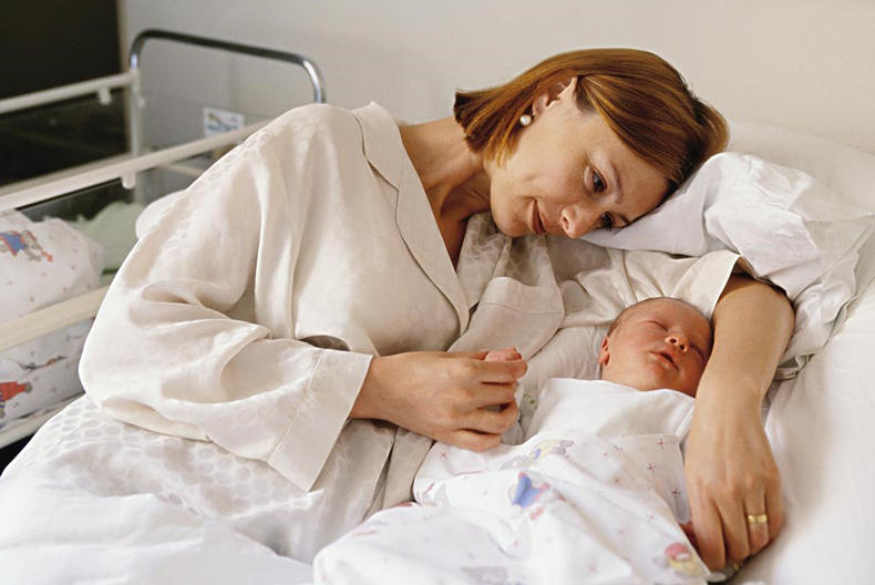 顺产后什么动作能快速排大便,顺产后做什么动作骨盆修复