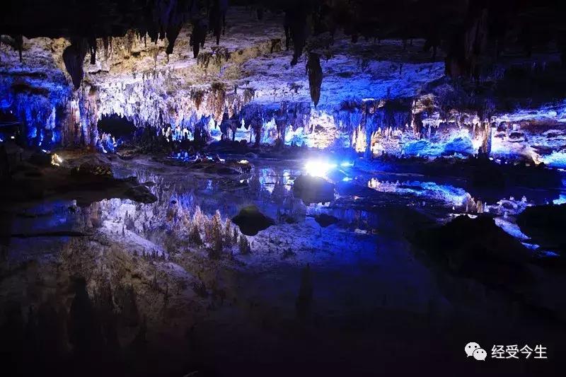 伊蕾：大智者李发模与十二背后之恋