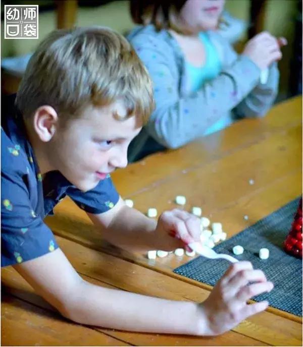 好玩有趣的幼儿搞笑游戏,适合幼儿园春节玩的游戏