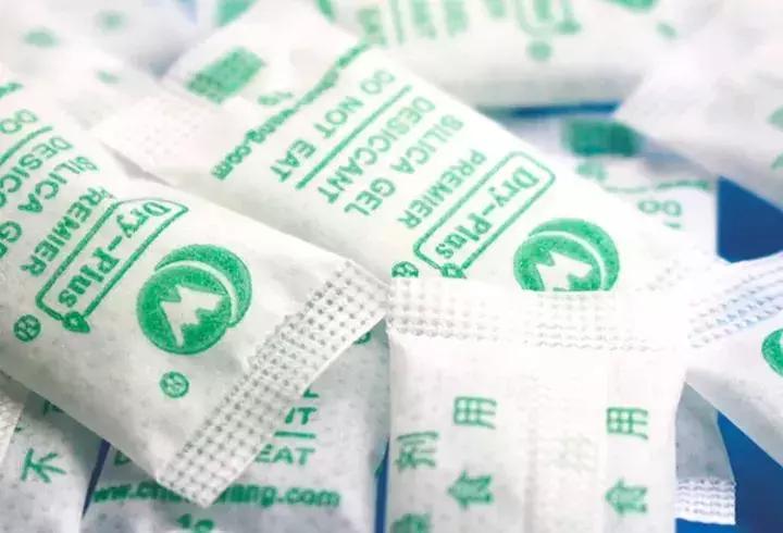 男童眼睛20分钟眼球被溶解,孩子眼球不小心被溶解视频谣言