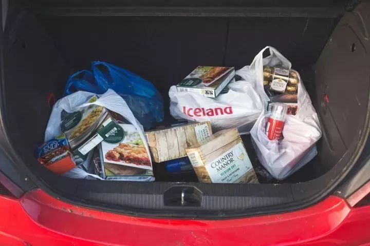 把自家破后院谎称为高级餐厅，7个月做到伦敦餐厅NO.1