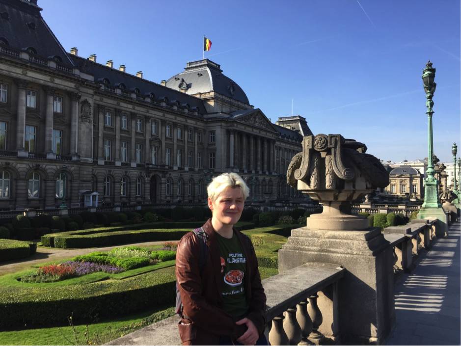 把自家破后院谎称为高级餐厅，7个月做到伦敦餐厅NO.1