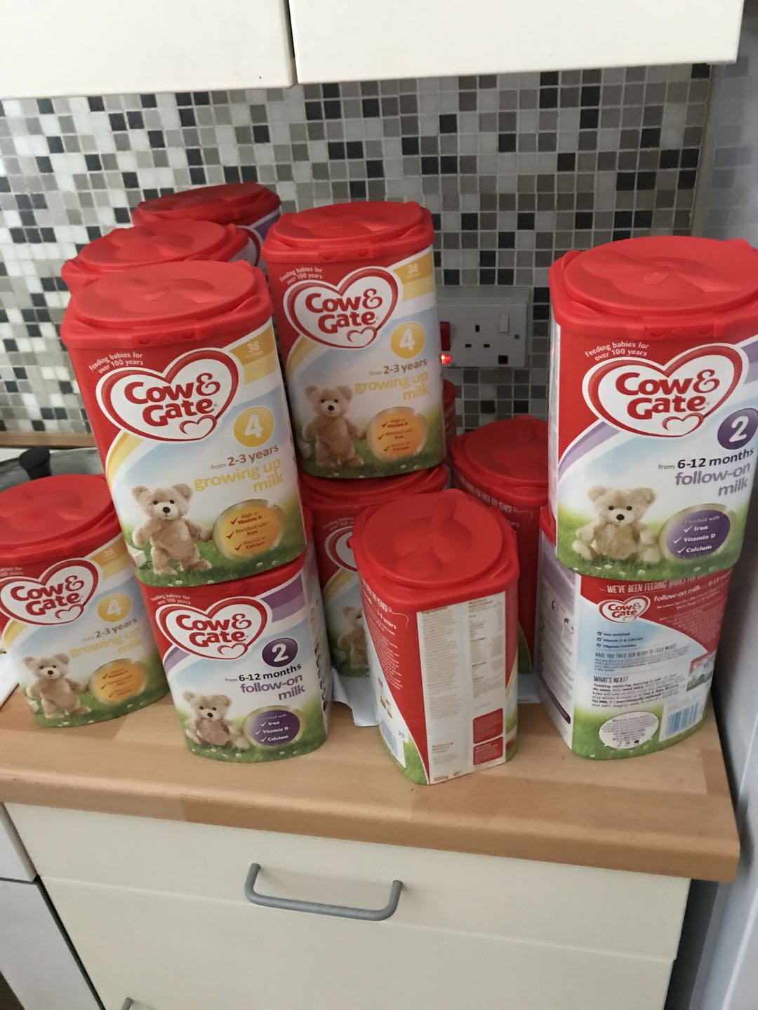 只知荷兰牛栏火，可知英产牛栏才为正宗王室