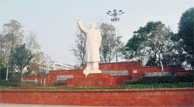 成都红色胜景简介,成都红色展览馆