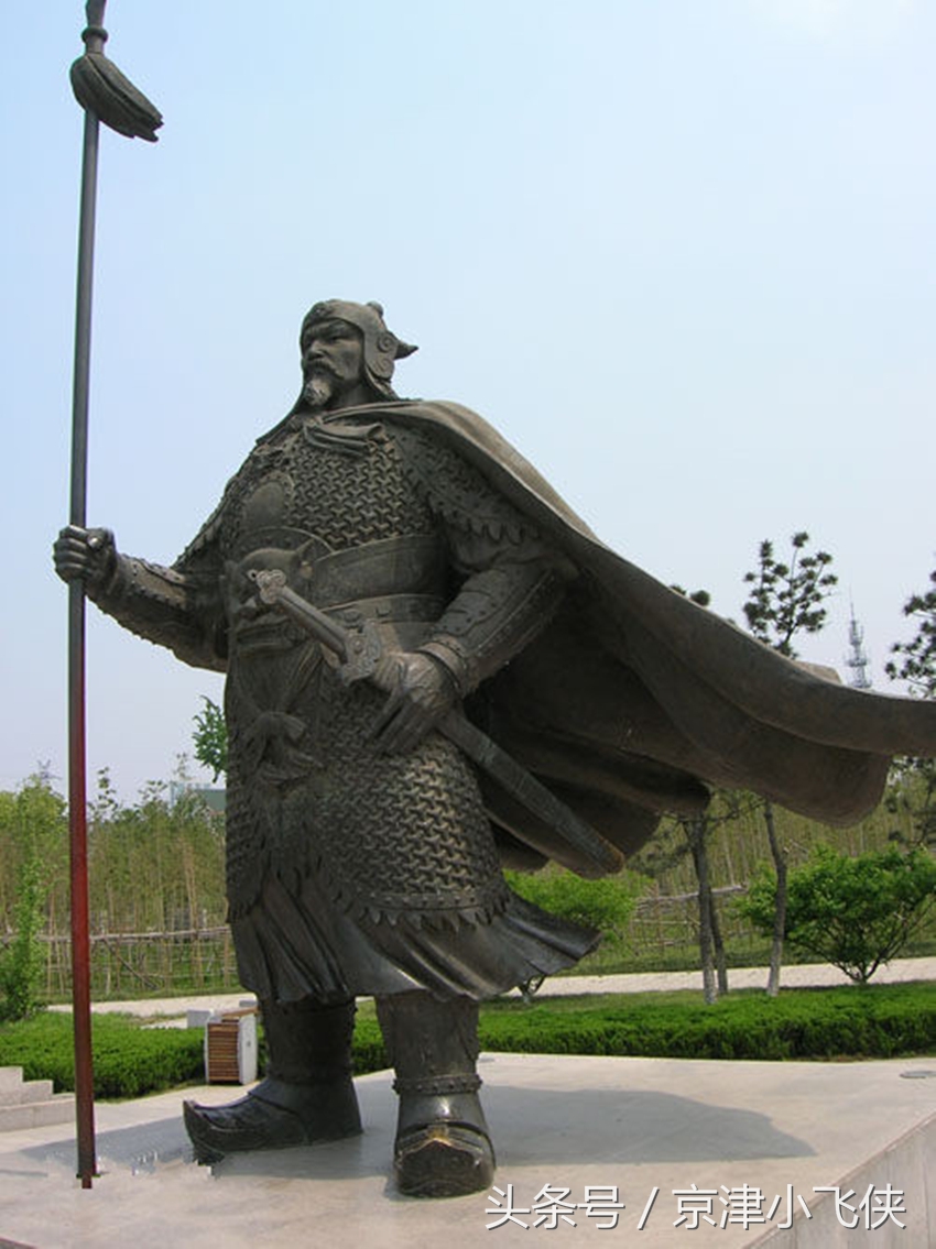 奇葩四刺客：玩得是心跳！一位穷无活路杀皇帝一位伸着脖子等挨杀