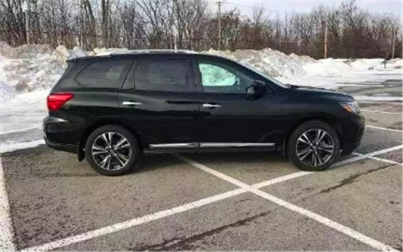 兰德酷路泽途乐路虎卫士谁更耐用,途乐路虎2022款落地价多少钱