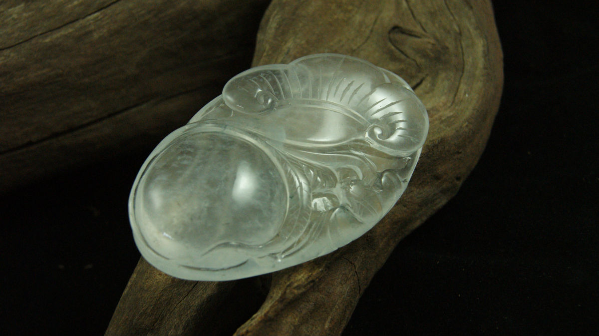 水沫玉是哪个地方的,水沫玉和翡翠区别