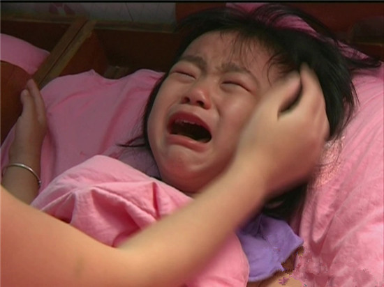 三岁小女孩得了罕见怪病,三岁女孩得妇科病新闻