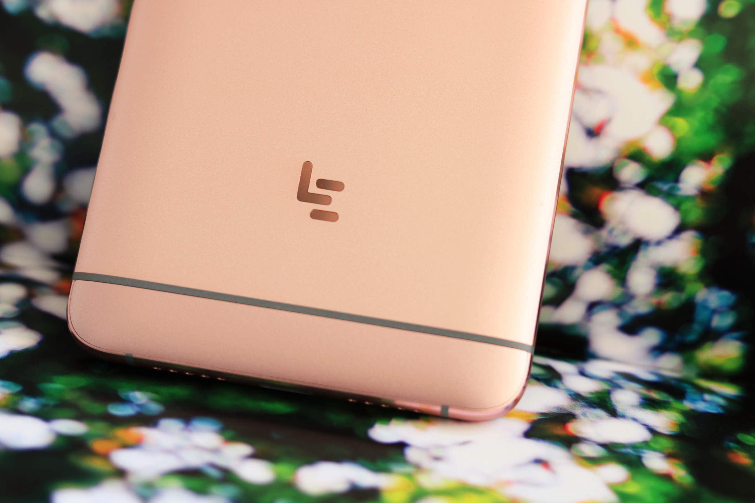 乐视手机max2发布会完整版,乐视2价格多少钱一台