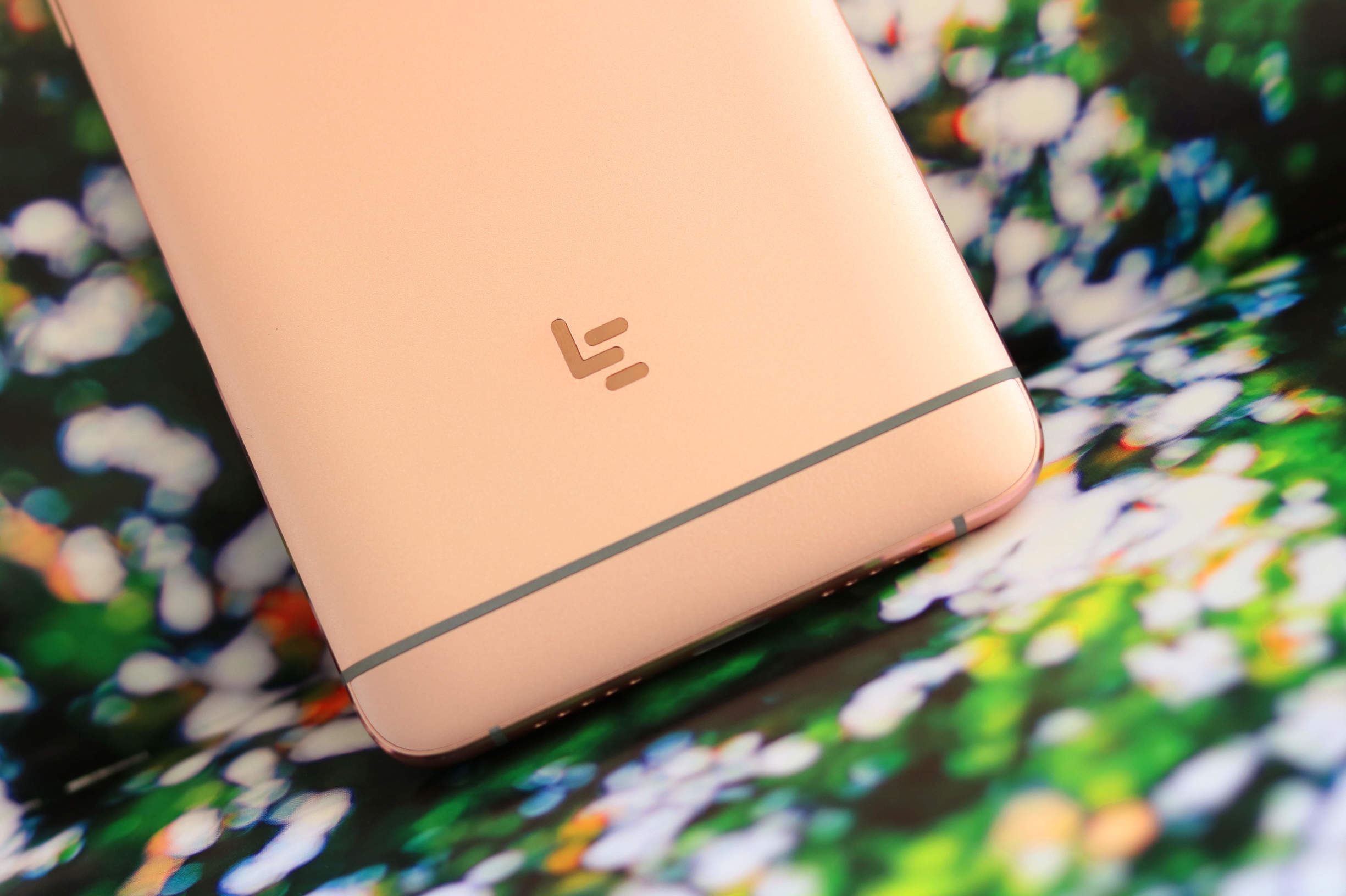 乐视手机max2发布会完整版,乐视2价格多少钱一台