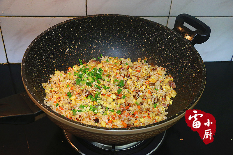 蛋炒饭的家常做法没有耗油,蛋炒饭的做法不用老抽