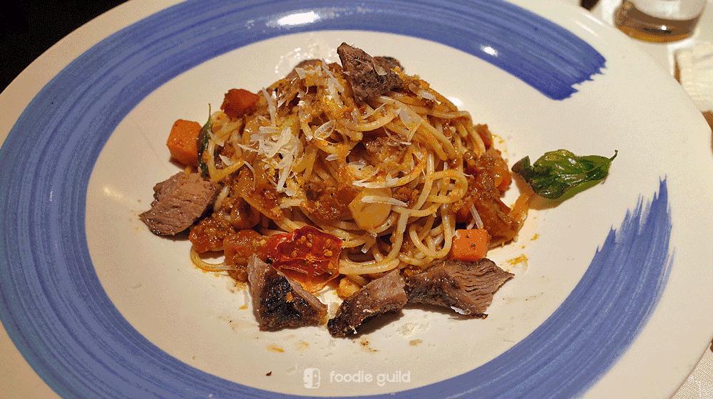 某人约会图性价比选了“西堤厚牛排”，结果吃完秒变前任……