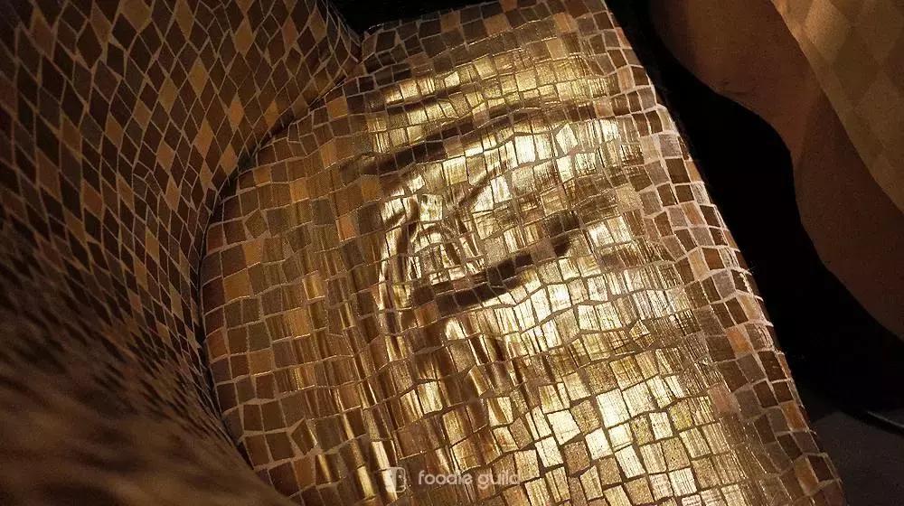 某人约会图性价比选了“西堤厚牛排”，结果吃完秒变前任……