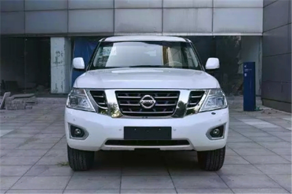 兰德酷路泽途乐路虎卫士谁更耐用,途乐路虎2022款落地价多少钱