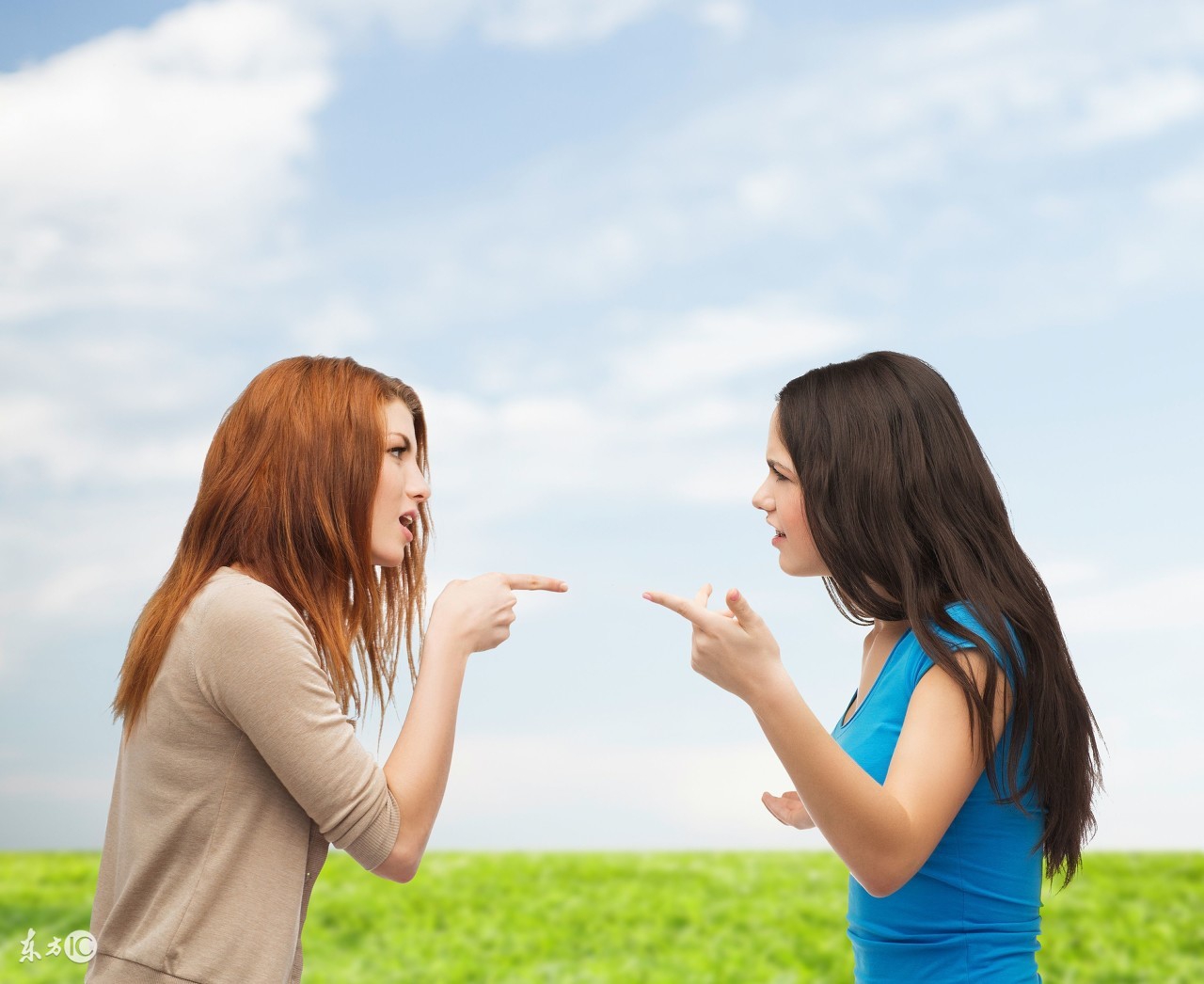 家长和老师群里吵架,家长和老师微信群沟通