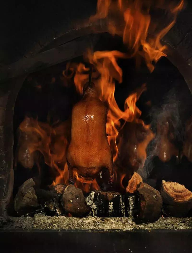 600多一只的北京烤鸭,600元左右一只老北京烤鸭